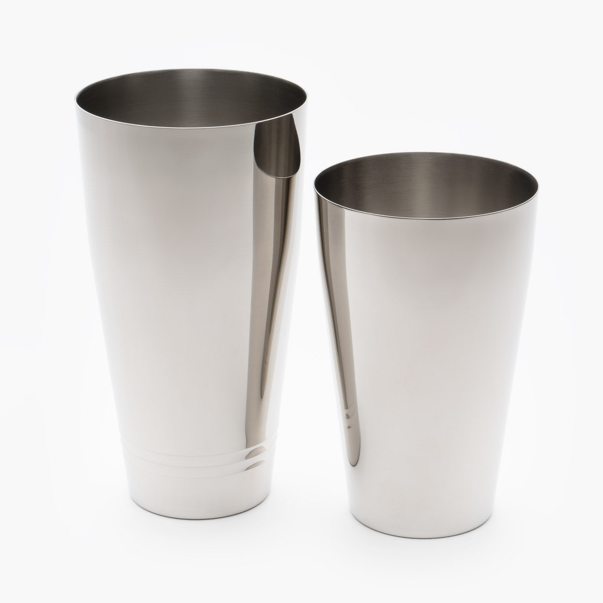 Yukiwa Boston shaker tins in silver